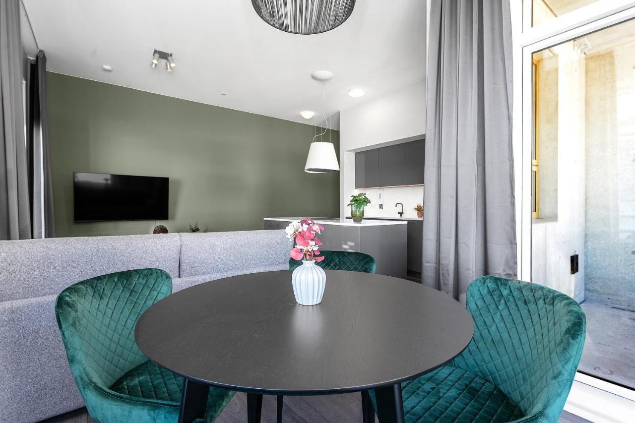 Modern Downtown Apartment - Harbour View 레이캬비크 외부 사진