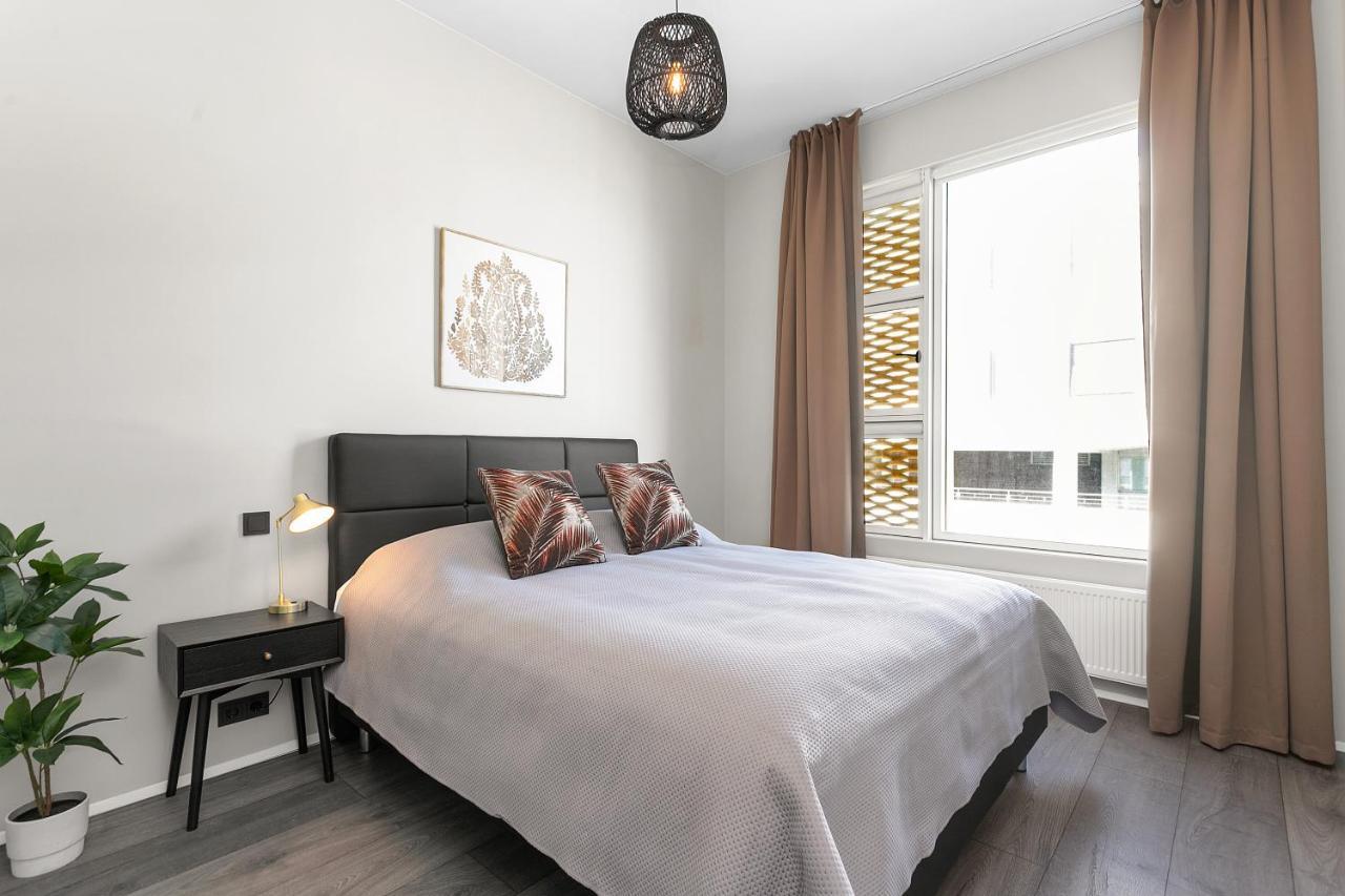 Modern Downtown Apartment - Harbour View 레이캬비크 외부 사진